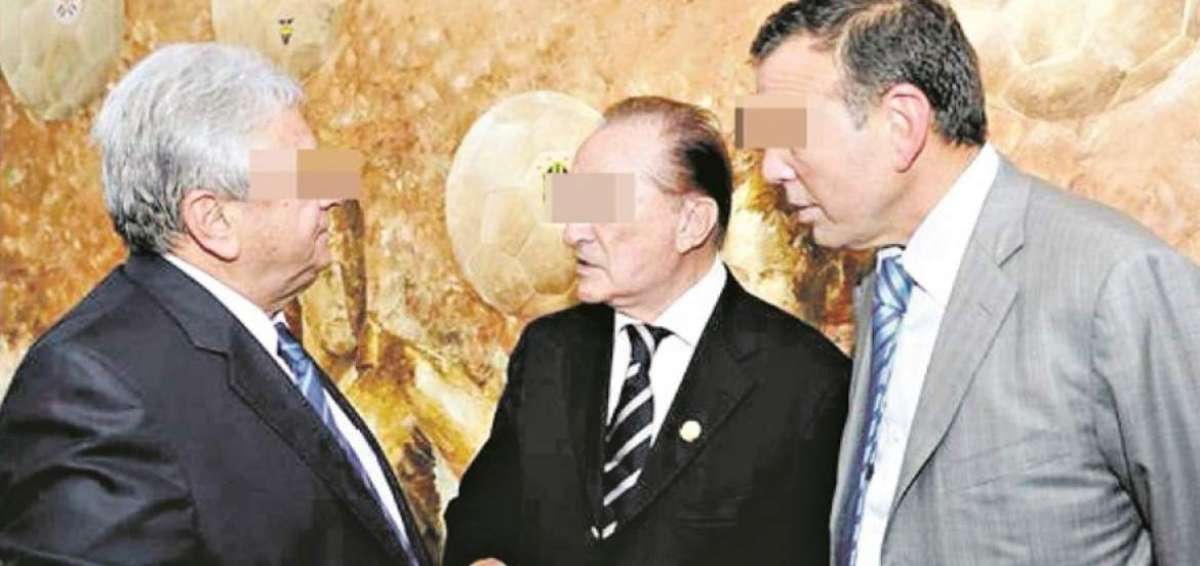 Luis Ch. (izq.), Eugenio Figueredo y el paraguayo Juan &Aacute;ngel Napout, expresidente de la Conmebol.