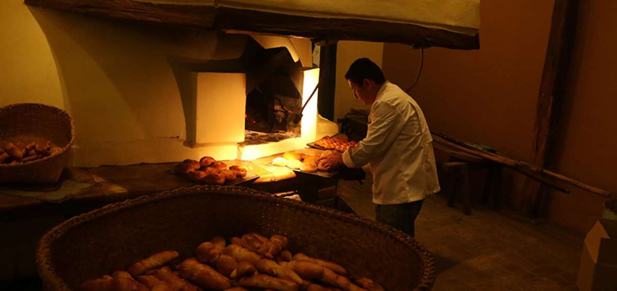 Los hornos de le&ntilde;a, ubicados en el sector de Todos Santos, han sido catalogados como patrimonio de la ciudad de Cuenca. Uno de ellos tiene m&aacute;s de 198 a&ntilde;os de existencia.