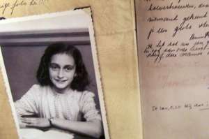 Imagen del diario original de Ana Frank, ni&ntilde;a jud&iacute;a escondida en el Holocausto. 