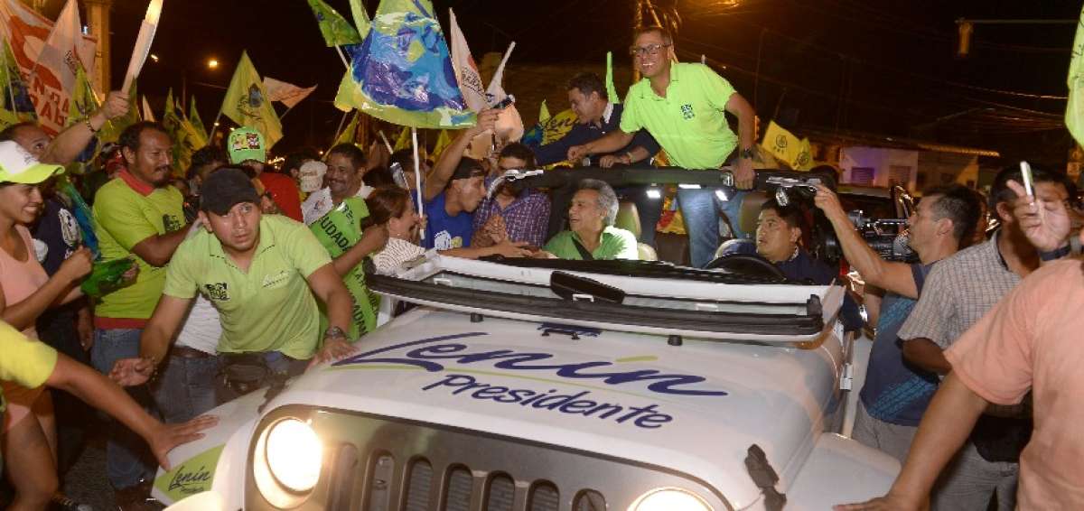 El candidato de PAIS se&ntilde;al&oacute; que sus pol&iacute;ticas sociales beneficiar&aacute;n a los grupos vulnerables y m&aacute;s necesitados del Ecuador.