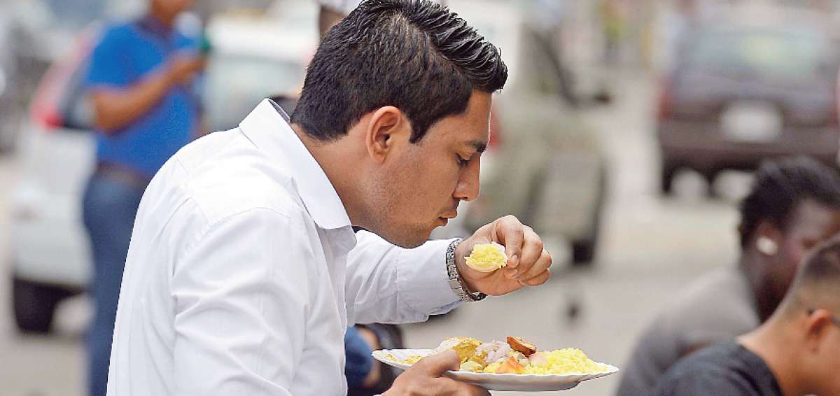 Almuerzos r&aacute;pidos para oficinistas apurados, siempre cerca del trabajo