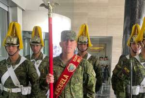 Militares rendirán honores al nuevo presidente Daniel Noboa.