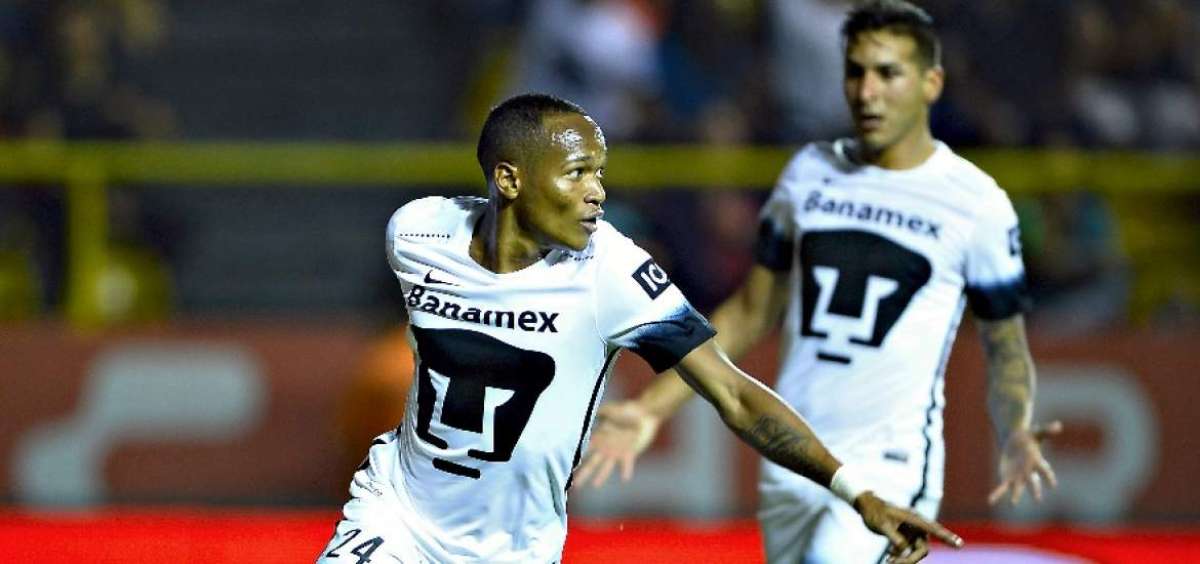 Pumas y Emelec dejaron ayer listos sus planteles para el encuentro de esta noche en el estadio Universitario.
