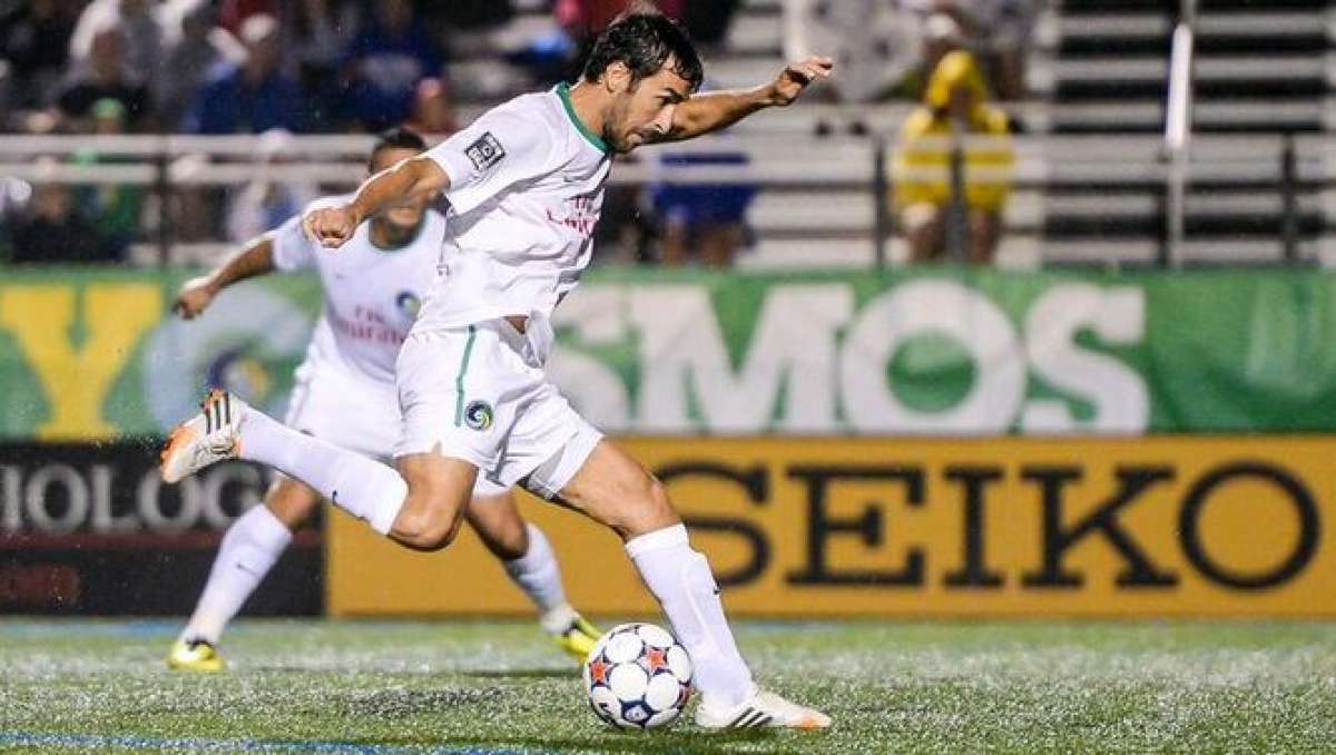 Ra&uacute;l Gonz&aacute;lez Blanco confirm&oacute; su retiro del f&uacute;tbol