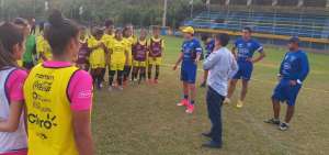 Selecci&oacute;n de Ecuador entrenando para el torneo.