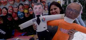 Rafael Correa y Jorge Glas est&aacute;n entre los personajes pol&iacute;ticos m&aacute;s representados y que, por lo tanto, ser&aacute;n m&aacute;s quemados por los ecuatorianos este a&ntilde;o.