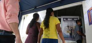 Los aspirantes por un cupo en la Universidad de Guayaquil llegan a diario hasta las oficinas de Nivelaci&oacute;n y Admisi&oacute;n para despejar inquietudes del proceso.