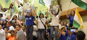 En compa&ntilde;&iacute;a de sus simpatizantes, PAIS - Guayas inscribi&oacute; a sus candidatos para las elecciones de 2019.