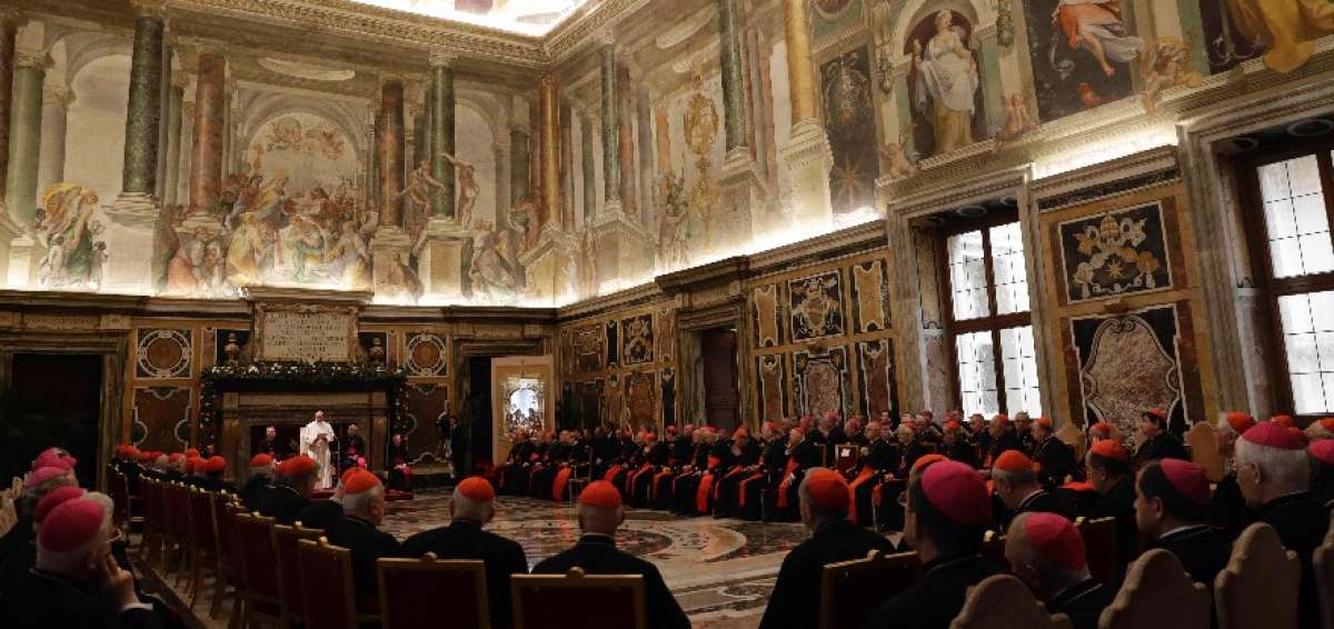 En su mensaje anual antes de la Navidad a la Curia, el papa centr&oacute; su discurso en esta reforma que emprendi&oacute; hace cuatro a&ntilde;os.
