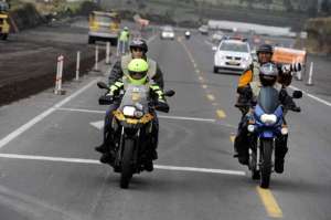 Los Halcones Moto Club se fund&oacute; hace 15 a&ntilde;os y en la presente edici&oacute;n de la Vuelta Cicl&iacute;stica participan dando movilizaci&oacute;n a fot&oacute;grafos y comisarios. Foto: &Aacute;lvaro P&eacute;rez.