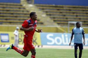 Caicedo supo resolver sin &aacute;ngulo una jugada que inici&oacute; desde fuera del &aacute;rea, d&aacute;ndole la ventaja a su equipo. Foto: API