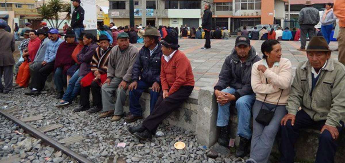 Campesinos critican a los brocoleros