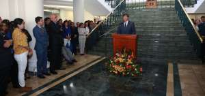 Jose Valencia, nuevo canciller del Ecuador, durante su presentaci&oacute;n ante el personal que labora en la Canciller&iacute;a.