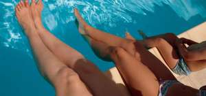 Los riesgos de contraer afecciones en las piscinas