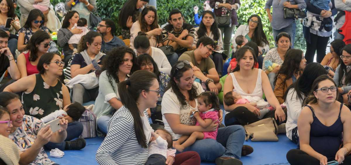 En el evento se ense&ntilde;aron t&eacute;cnicas para ayudar a los beb&eacute;s a relajarse y para que disfruten junto a sus madres de las bondades de la leche humana.
