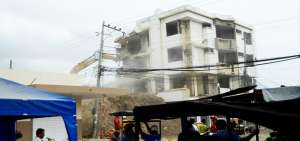 Dos edificios ser&aacute;n demolidos en Manta por da&ntilde;os en sus estructuras
