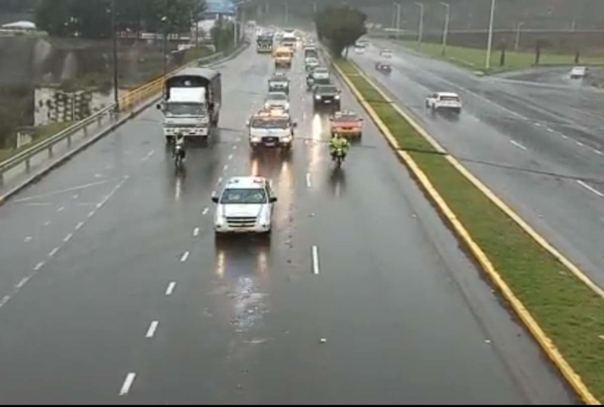 En lluvias, la velocidad máxima en la Simón Bolívar será de 50 km/h.