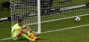 Y Buffon dej&oacute; pasar tal vez su &uacute;ltima oportunidad