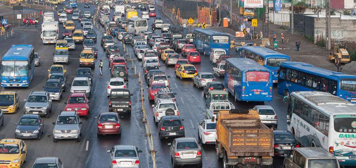 Quite&ntilde;os ven inacci&oacute;n del Cabildo ante el caos en v&iacute;as