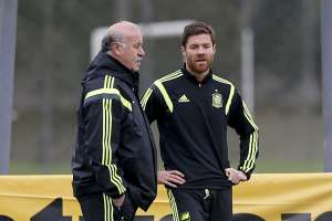Xabi Alonso anuncia su retirada de la selecci&oacute;n espa&ntilde;ola