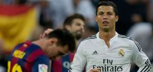 Cristiano Ronaldo supera a Messi en ingresos, seg&uacute;n revista France Football