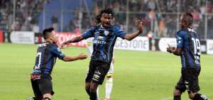El mediocampista J&eacute;fferson Orejuela (der.) es titular en el torneo local y en la Libertadores. Hoy actuar&aacute; ante Melgar.  