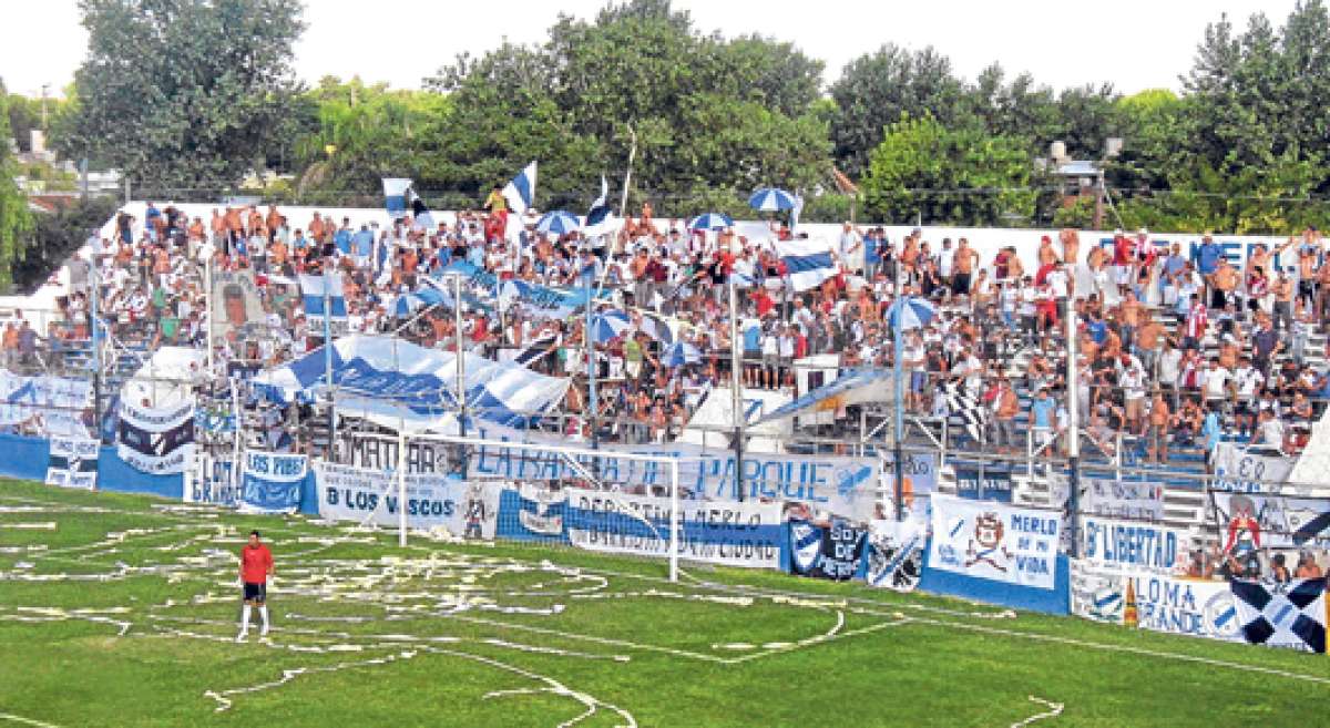 Los principales hinchas del Club Atl&eacute;tico General Lamadrid son los presos de la &uacute;nica prisi&oacute;n que queda en pie en Buenos Aires. Foto: lama.com.ar