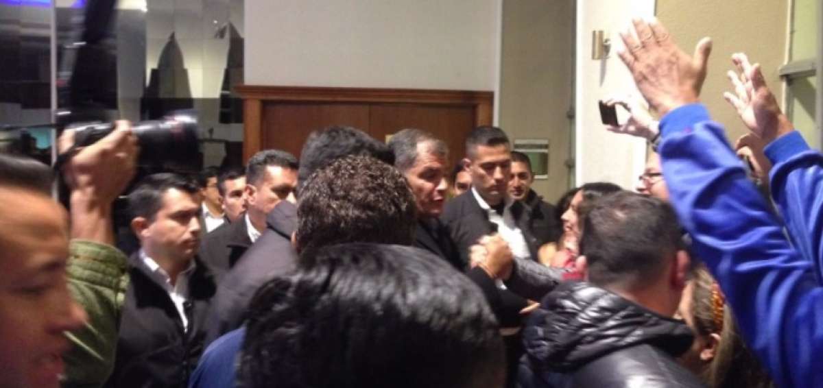 Correa: "Cedatos tendr&aacute; que responder, no puede jugar as&iacute; con la buena fe de la ciudadan&iacute;a"