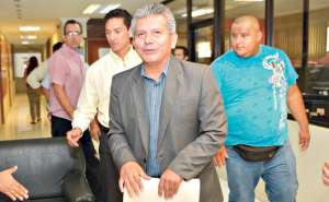 &Aacute;lex Gonz&aacute;lez fue parte de la directiva del COE que estaba presidida por Danilo Carrera, luego asumi&oacute; la presidencia interinamente y hace poco fue secretario. Foto: William Orellana / El Tel&eacute;grafo