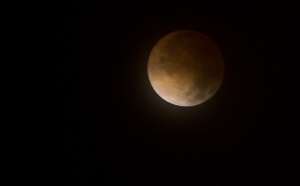 El eclipse lunar de hoy es el primero de una t&eacute;trada de lunas rojas que se repetir&aacute; pr&aacute;cticamente cada seis meses hasta dentro de a&ntilde;o y medio. Fotos: Marco Salgado / El Tel&eacute;grafo 