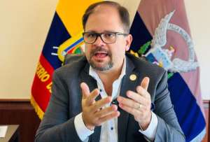 El ministro del Interior, John Reimberg hizo el anuncio. 