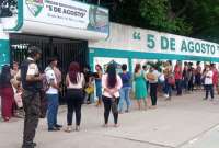 El Ministerio de Educación informó sobre la suspensión de las clases en Esmeraldas.