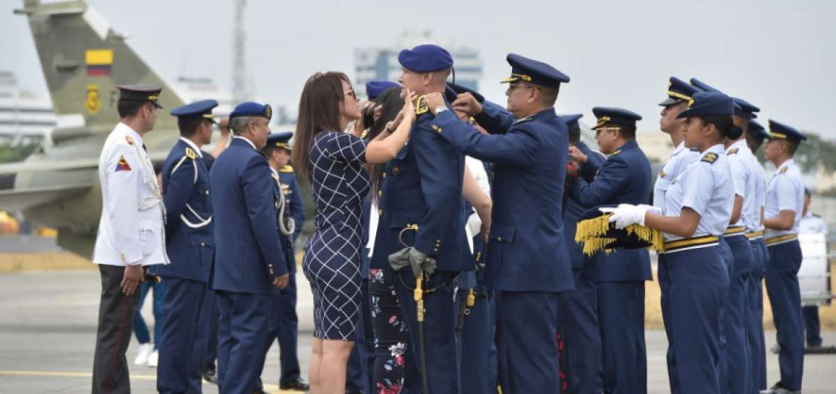 Fuerza A&eacute;rea conmemora 99&ordm; aniversario con ceremonia de ascensos