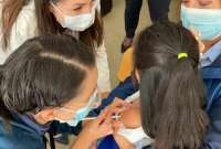 Conoce desde qué edad debes vacunar a tu hijo para prevenir la tosferina.