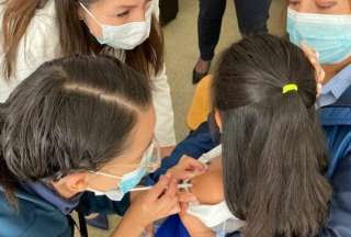 Conoce desde qué edad debes vacunar a tu hijo para prevenir la tosferina.