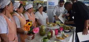 Chefs evaluar&aacute;n los platillos en el concurso que entr&oacute; a su etapa de eliminatorias.