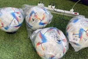 Los balones del Mundial de Qatar se cargan con USB