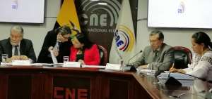 Los cinco vocales del CNE sesionan juntos por primera vez