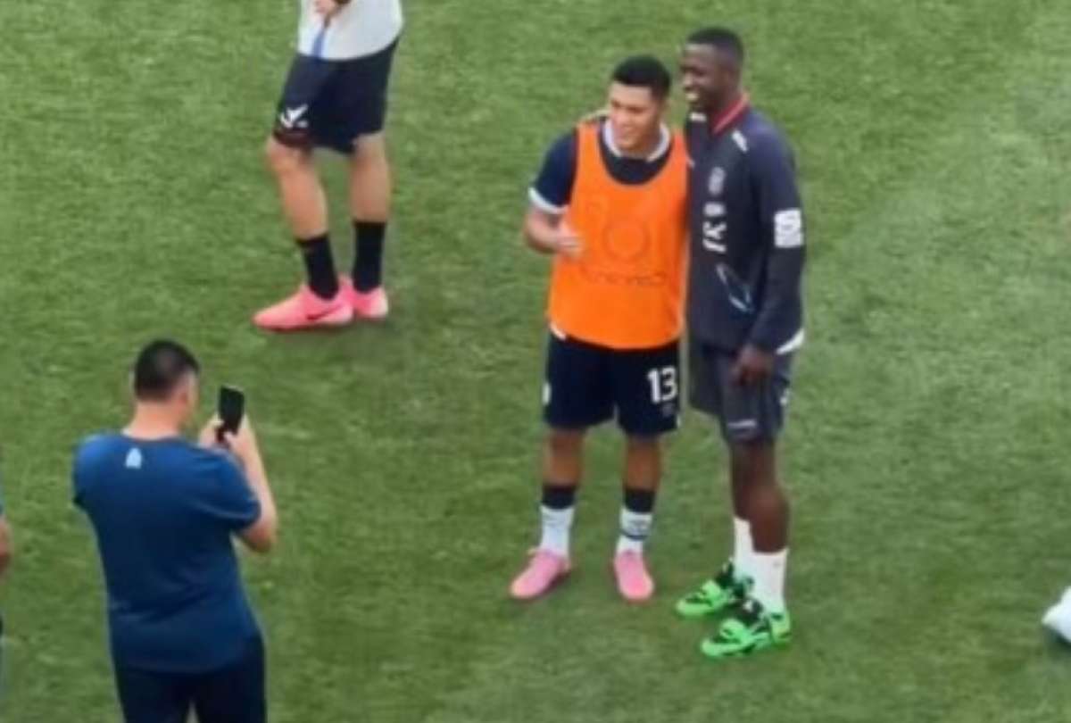 Willian Pacho fue el centro de atenci&oacute;n.