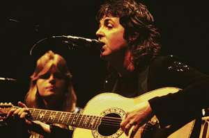 Paul McCartney y su fallecida esposa Linda crearon Wings en 1969.