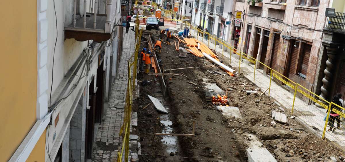 Las obras para el tranv&iacute;a de Cuenca tienen bloqueados los accesos a varias instalaciones hoteleras.