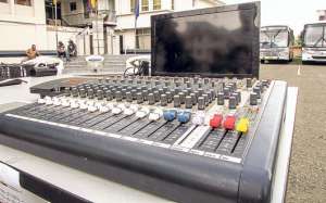Varios de los objetos recuperados fueron presentados por la instituci&oacute;n a la ciudadan&iacute;a. FOTO: CORTES&Iacute;A / MINISTERIO DEL INTERIOR.