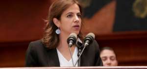 La ministra del Interior, Mar&iacute;a Paula Romo.