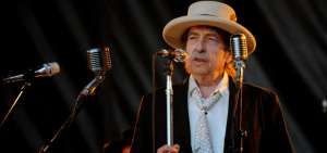 Bob Dylan recoger&aacute; su Premio Nobel en Estocolmo este fin de semana