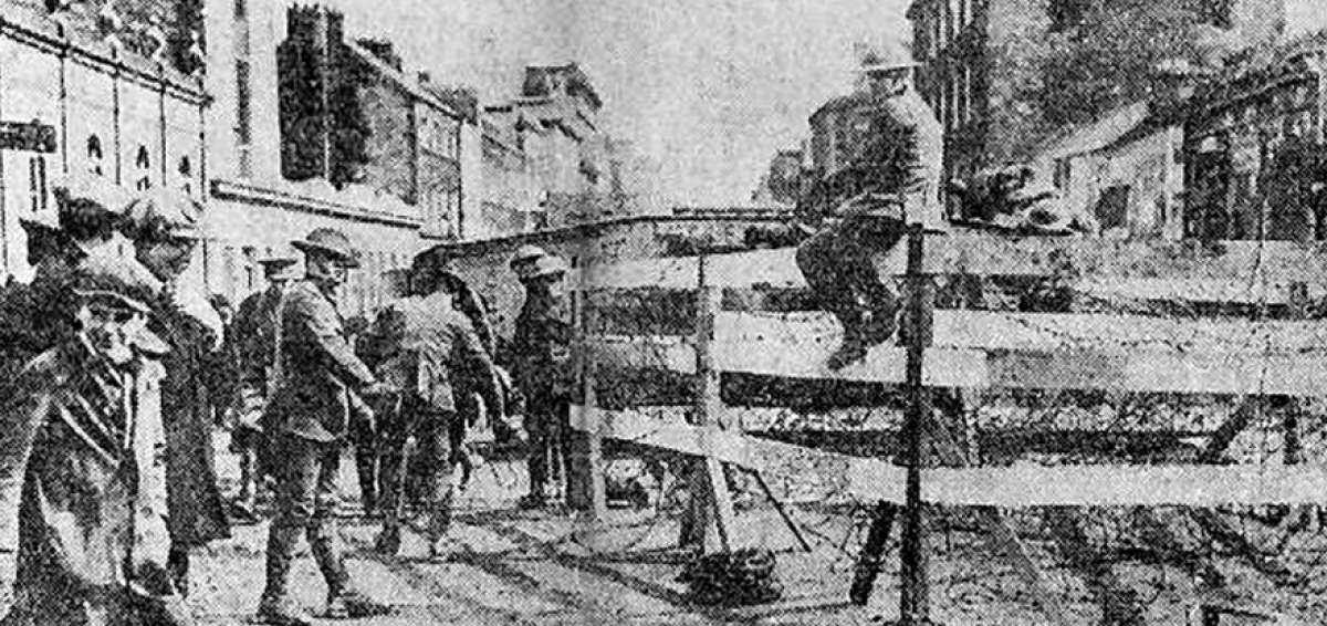Tropas brit&aacute;nicas en Limerick, Irlanda