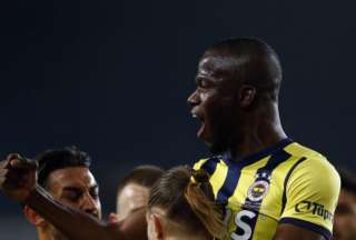 Enner Valencia no fue convocado por el Fenerbahce por presentar síntomas de covid-19