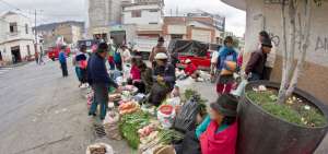 Alrededor de 500 comerciantes informales se apuntaron hasta el 26 de julio pasado para participar en el proyecto de ferias libres nocturnas.