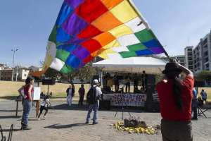 La Conaie realiz&oacute; una colecta este domingo en el parque El Arbolito. Foto: Mario Egas/ EL TEL&Eacute;GRAFO