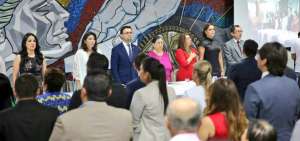 Nueve asamble&iacute;stas de Manab&iacute; recibieron las cartas credenciales