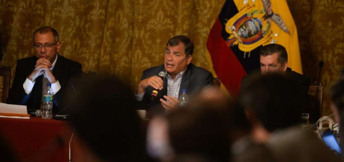 El Presidente de la Rep&uacute;blica presidi&oacute; ayer un gabinete ampliado, en el Palacio de Gobierno, para conocer los avances del proceso de reconstrucci&oacute;n. 